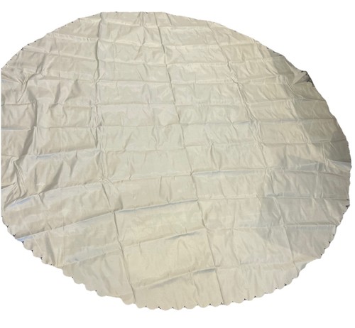 Round cream satin - round,