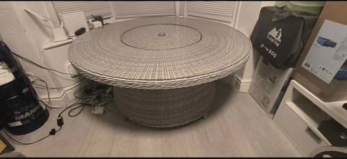 Large round rattan - round,